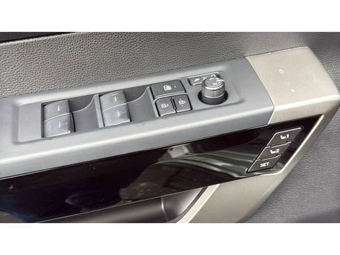 New 2026 Toyota Tundra Limited AWD/4WD image 13