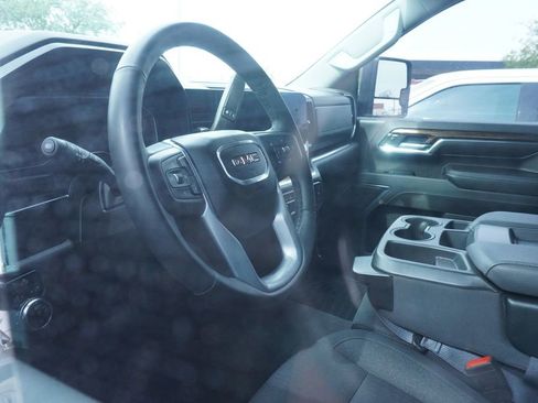 Certified 2024 GMC Sierra 2500 SLE w/ SLE Value Package; image 9