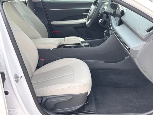Used 2025 Hyundai Sonata SEL image 12