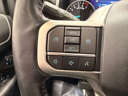 Used 2023 Ford Expedition XLT image 30