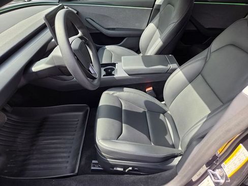 Used 2025 Tesla Model 3 Long Range RWD image 10