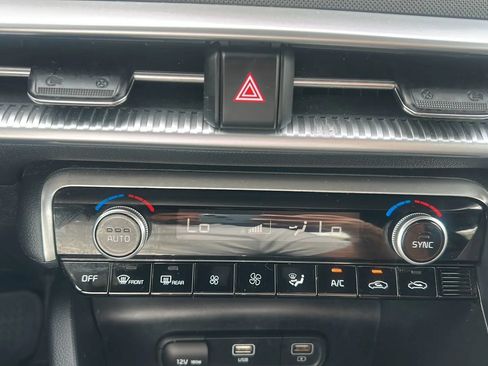 Used 2022 Kia K5 GT-Line FWD image 28