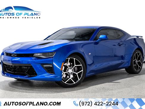 Used 2017 Chevrolet Camaro SS RWD image 1