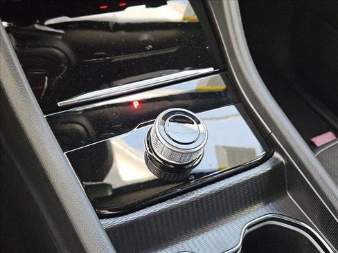 New 2025 Jeep Grand Cherokee Altitude image 13