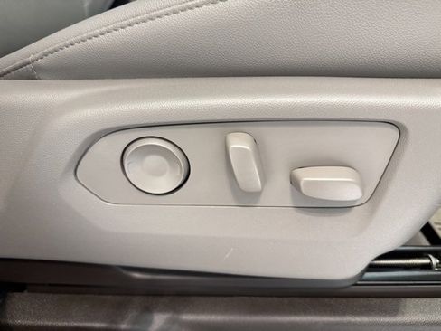 Certified 2024 Chevrolet Silverado 2500 LTZ w/ LTZ Plus Package image 15