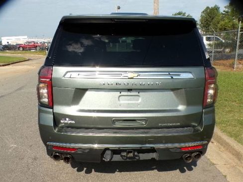 Used 2023 Chevrolet Suburban Premier RWD image 6