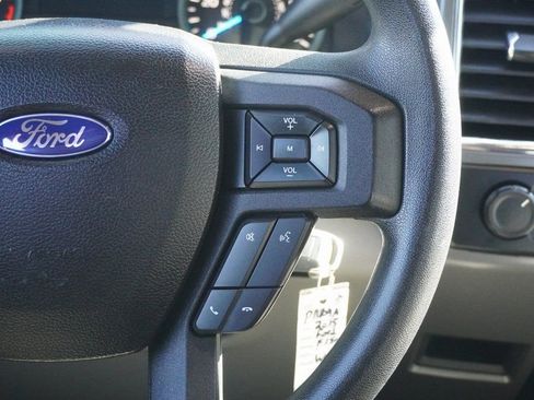 Used 2015 Ford F150 XLT image 15