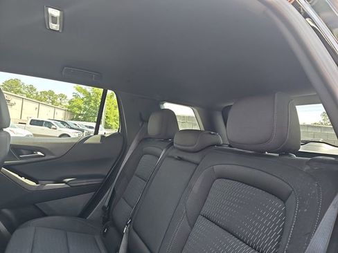 Used 2025 Chevrolet Equinox LT FWD image 13