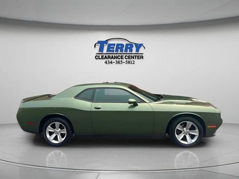 Used 2021 Dodge Challenger SXT RWD image 1