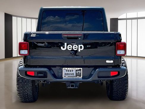 Used 2020 Jeep Gladiator Overland w/ Popular Equipment Package AWD/4WD image 4