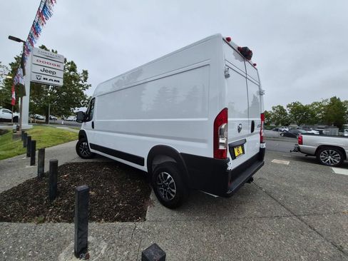 New 2026 RAM ProMaster 2500 w/ Quick Order Package 22G SLT FWD image 5