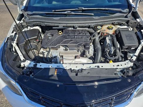 Used 2017 Chevrolet Cruze LT w/ Convenience Package image 22