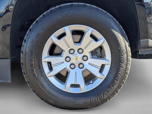 Used 2022 Chevrolet Colorado LT w/ Fleet Safety Package image 19