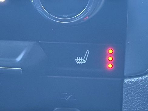 Used 2021 GMC Yukon Denali w/ Denali Premium Package image 25