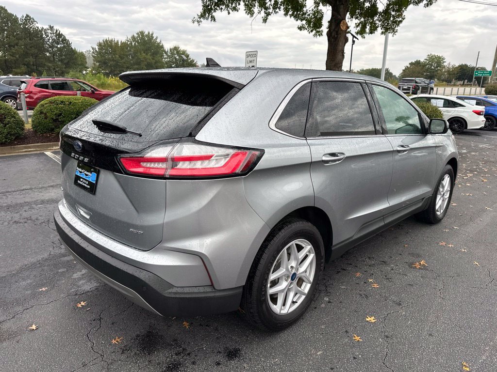 Used 2022 Ford Edge SEL AWD/4WD image 3