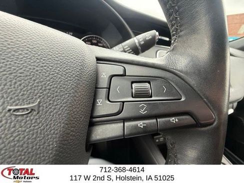 Used 2019 Cadillac XT4 Premium Luxury AWD/4WD image 21