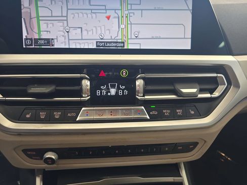 Used 2023 BMW 430i Convertible w/ Premium Package image 25