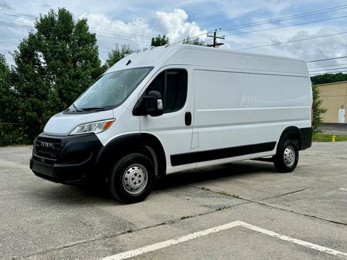 Used 2023 RAM ProMaster 2500 FWD image 6