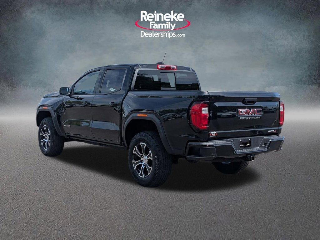 Used 2025 GMC Canyon AT4 w/ Technology Plus Package AWD/4WD image 9
