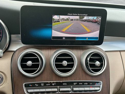 Used 2021 Mercedes-Benz C 300 4MATIC Sedan image 14
