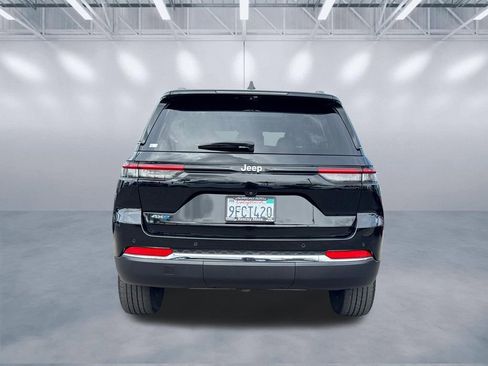 Used 2022 Jeep Grand Cherokee Limited 4xe w/ Luxury Tech Group II AWD/4WD image 5