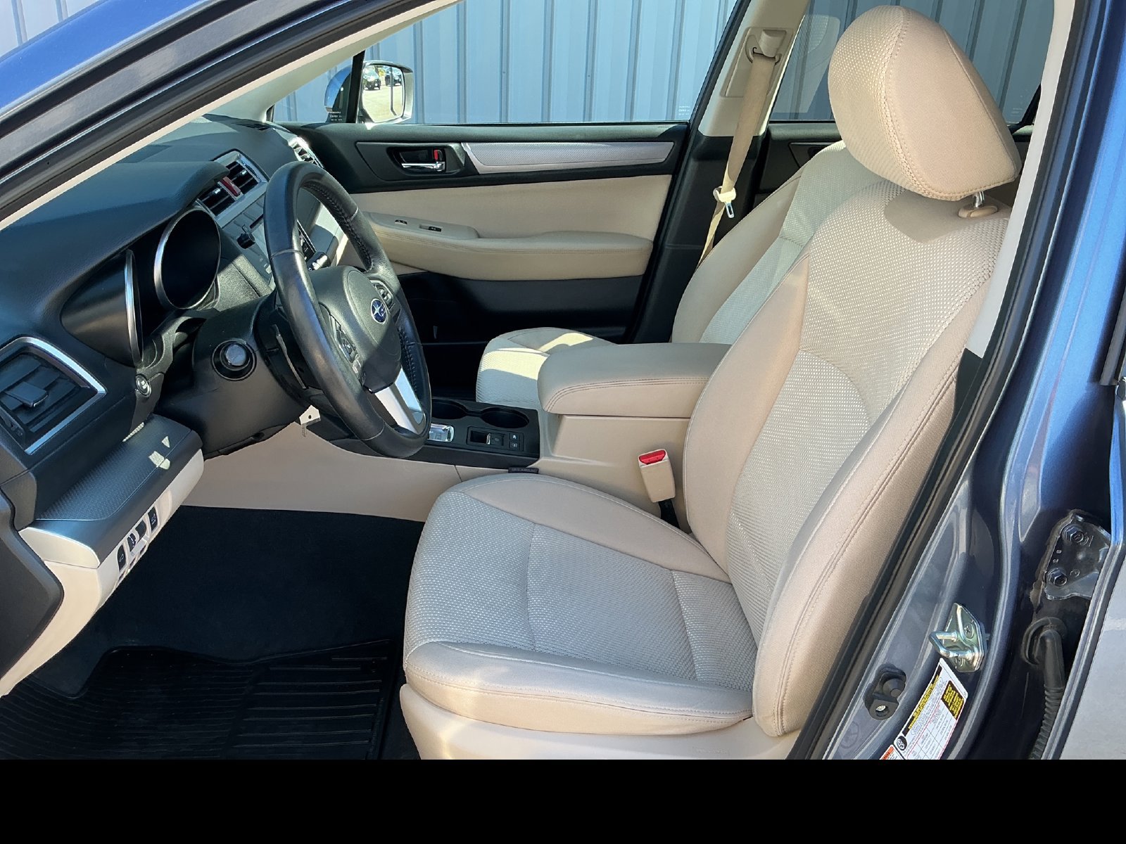 Used 2017 Subaru Outback 2.5i Premium AWD/4WD image 10