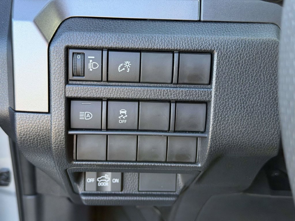 Used 2025 Toyota Tacoma TRD Off-Road AWD/4WD image 22