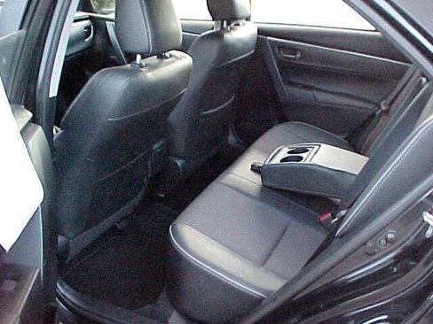 Used 2015 Toyota Corolla S image 14