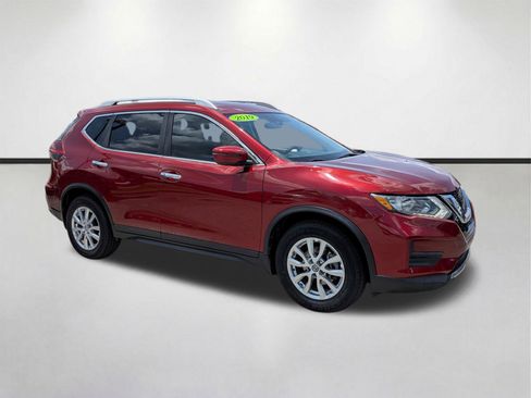 Used 2019 Nissan Rogue SV FWD image 2
