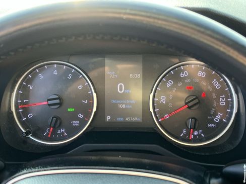 Used 2020 Toyota RAV4 XLE Premium AWD/4WD image 17
