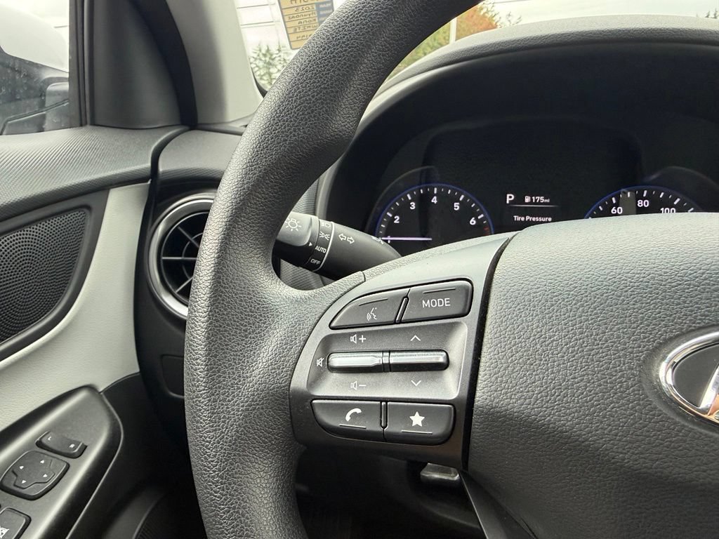Certified 2023 Hyundai Kona SE AWD/4WD image 23