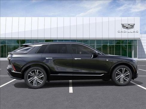 New 2026 Cadillac Lyriq Luxury RWD image 5