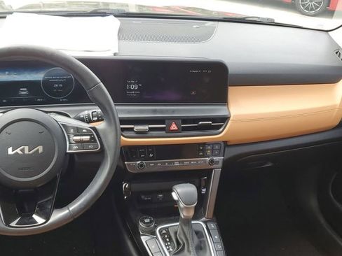 Certified 2024 Kia Seltos EX image 13