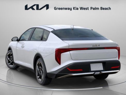 New 2025 Kia K4 EX image 5
