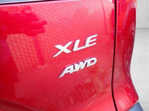 Used 2025 Toyota Corolla Cross XLE w/ Convenience Package AWD/4WD image 8