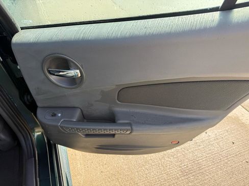 Used 2004 Pontiac Grand Prix GT2 w/ Leather Trim Pkg image 18