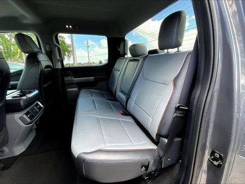 Used 2025 Ford F150 Lariat AWD/4WD image 36