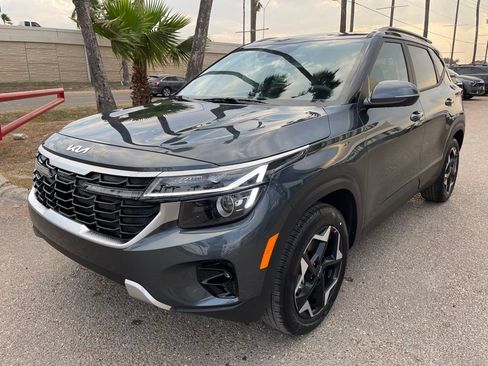 New 2026 Kia Seltos S FWD image 3