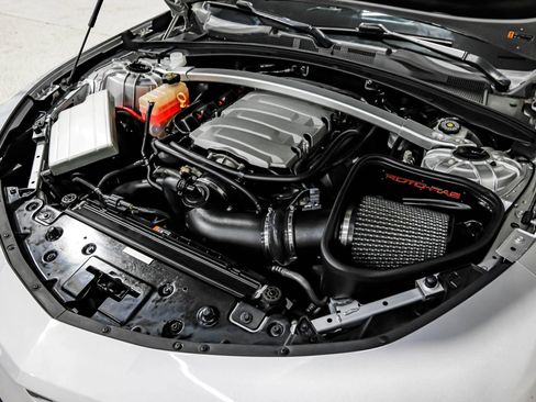 Used 2018 Chevrolet Camaro SS RWD image 51