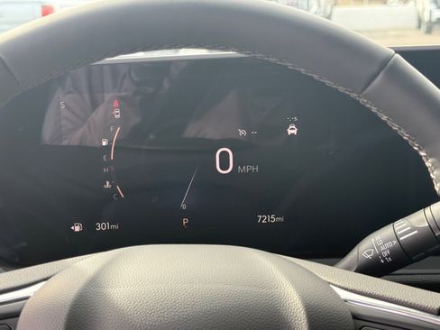 Used 2024 Buick Envista Preferred w/ Convenience I Package image 16