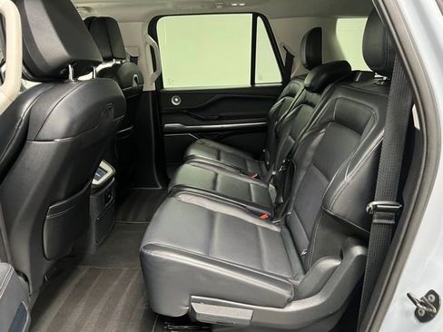 Used 2025 Lincoln Navigator L Reserve image 50