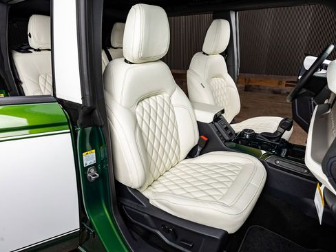 Used 2025 Ford Bronco Outer Banks image 31