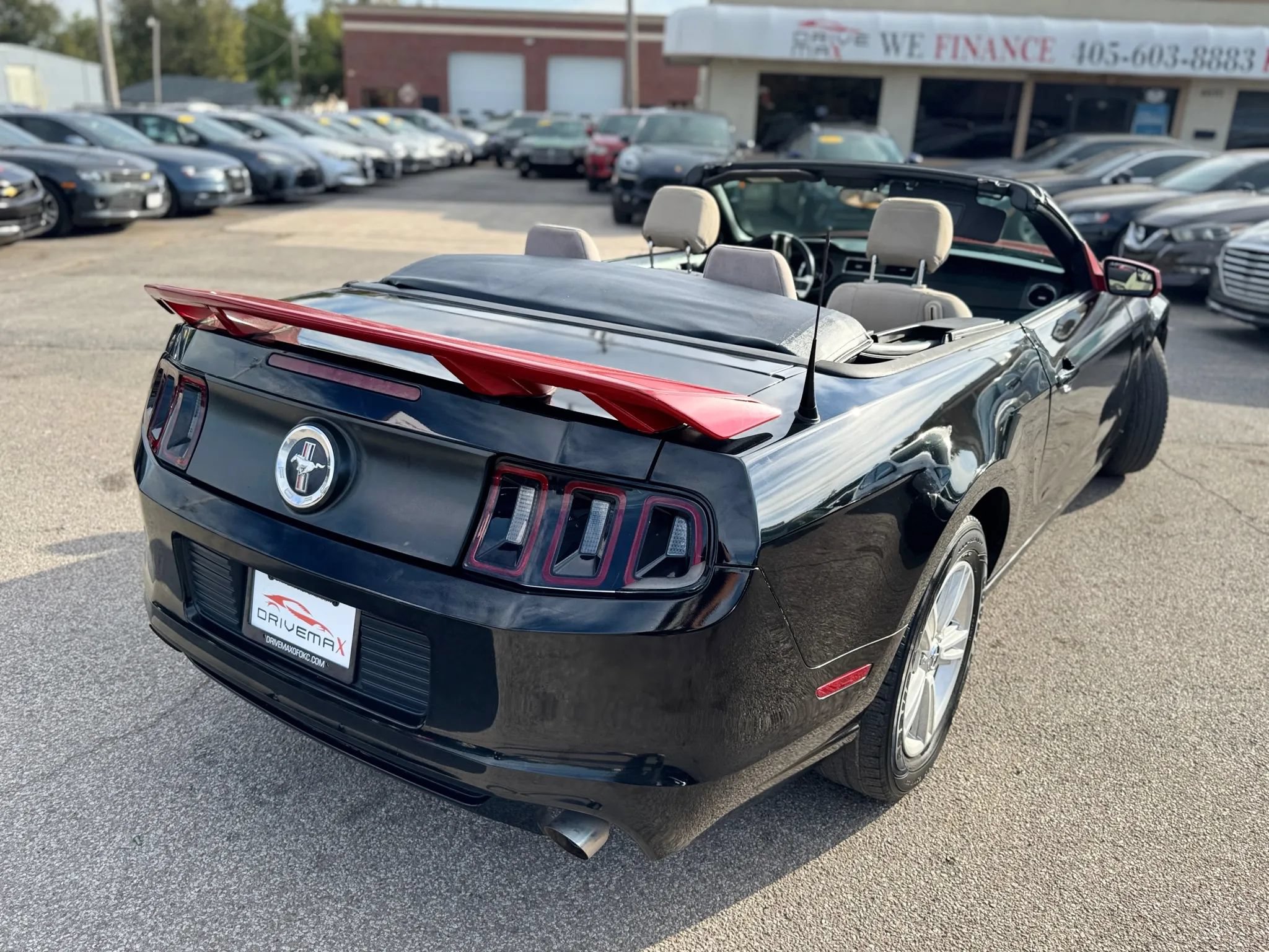 Used 2014 Ford Mustang Convertible RWD image 15