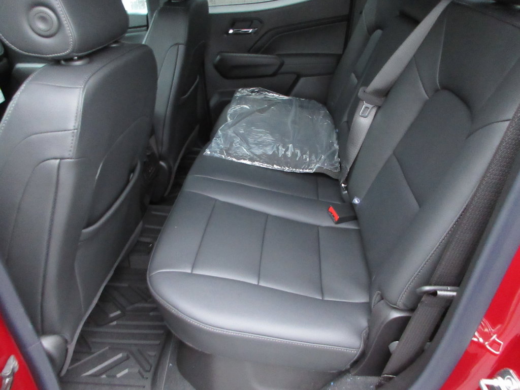 New 2026 Chevrolet Colorado LT w/ LT Convenience Package AWD/4WD image 13