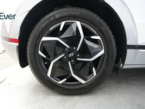 Used 2024 Hyundai Ioniq 5 Limited image 22