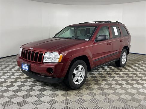 Used 2007 Jeep Grand Cherokee Laredo w/ Cargo Convenience Group image 1