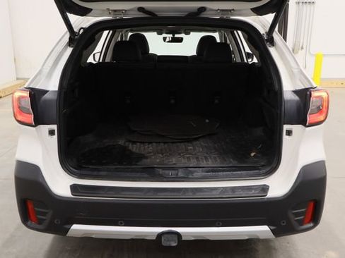 Used 2022 Subaru Outback Limited XT image 17