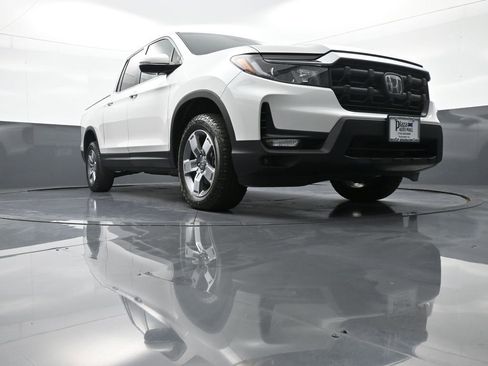 Certified 2025 Honda Ridgeline RTL image 28