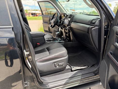 Used 2018 Toyota 4Runner TRD Off-Road Premium AWD/4WD image 25