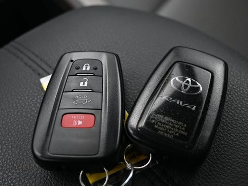 Used 2024 Toyota RAV4 Limited w/ Advanced Technology Package AWD/4WD image 28